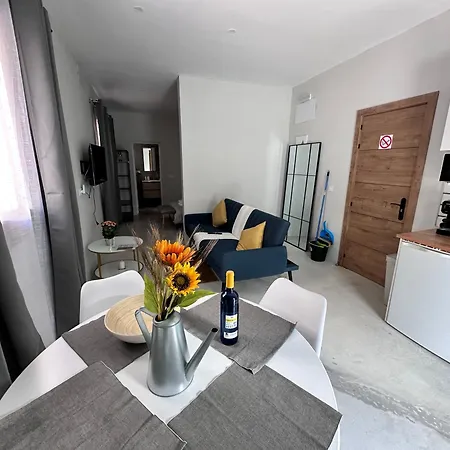 Apartament Euphorbia