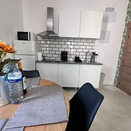 Euphorbia Apartment *